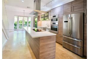 615 Santander Ave APT B, Coral Gables, FL 33134, - MLS#A11905853