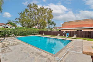 12032 S Las Palmas Dr Pembroke Pines, FL 33025 - MLS#A11905869