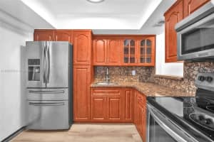 1333 E Hallandale Beach Blvd 109 Hallandale Beach, FL 33009 - MLS#A11905878