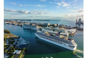 227 NE 2nd St #1703, Miami, FL 33132, Sold 12/18/25