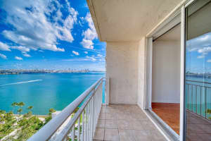 770 Claughton Island Dr APT 1803, Miami, FL 33131, Sold 12/29/25
