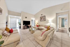 3930 Nw 79th Way Davie, FL 33024 - MLS#A11905917