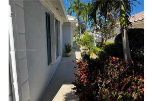 8269 St Johns Ct, Wellington, FL 33414, - MLS#A11905927