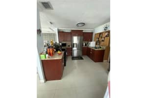 398 E 56th St Hialeah, FL 33013 - MLS#A11905940