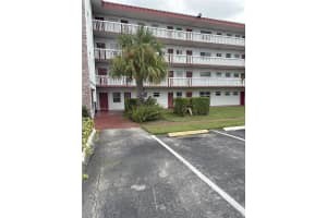 4140 Nw 44th Ave 411 Lauderdale Lakes, FL 33319 - MLS#A11905957