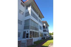 4140 Nw 44th Ave 411 Lauderdale Lakes, FL 33319 - MLS#A11905957