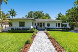 1060 Ne 95th St, Miami Shores