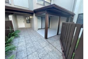 10302 Nw 9th St Cir 103, Miami