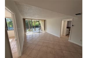 10875 Sw 112th Ave 208, Miami