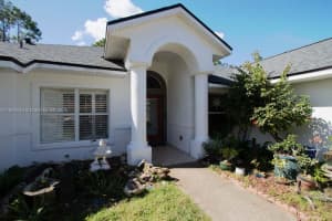 10 Pine Trail Cir Ormond Beach, FL 32174 - MLS#A11906042