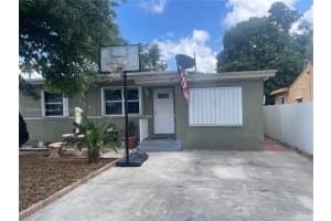 2144 Nw 85th St Miami, FL 33147 - MLS#A11906066