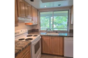 9070 Lime Bay Blvd 301 Tamarac, FL 33321 - MLS#A11906246