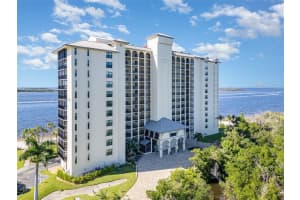 17080 Harbour Pointe Dr 713 Fort Myers, FL 33908 - MLS#A11906259