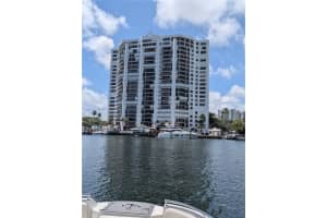 300 Three Islands Blvd Ph3a Hallandale Beach, FL 33009 - MLS#A11906266