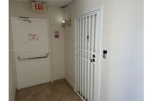 9682 Fontainebleau Blvd 114 Miami, FL 33172 - MLS#A11906271