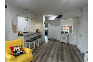 365 Sw 86th Ave 204 Pembroke Pines, FL 33025 - MLS#A11906305