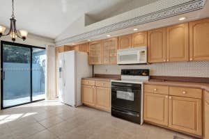 8465 Waterford Cir Tamarac, FL 33321 - MLS#A11906458