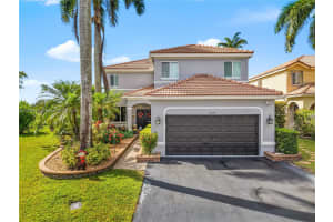 1894 Aspen Ln Weston, FL 33327 - MLS#A11906459