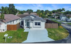 14341 Sw 151 Ct, Miami