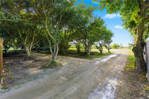 15490 Sw 209th Ave Miami, FL 33187 - MLS#A11906532