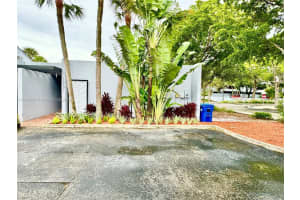 16401 Bridge End Rd, Hialeah, FL 33014, - MLS#A11906535