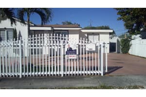 5066 E 9th Ct Hialeah, FL 33013 - MLS#A11906567