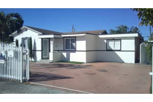 5066 E 9th Ct Hialeah, FL 33013 - MLS#A11906567