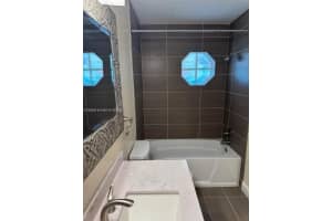 1140 Lidflower St 1140 Hollywood, FL 33019 - MLS#A11906649