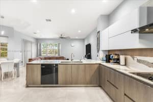 4074 Sw 140th Ave Davie, FL 33330 - MLS#A11906661