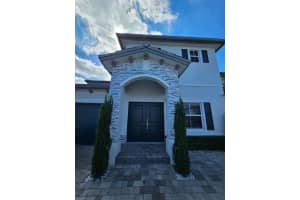 12736 Sw 215th Ter, Miami