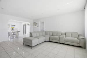7511 Taylor Street, Hollywood, FL 33024 - MLS#A11906768