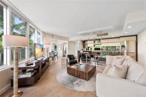 2155 Washington Ct 309 Miami Beach, FL 33139 - MLS#A11906785