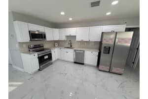 2810 Mayo St Hollywood, FL 33020 - MLS#A11906787