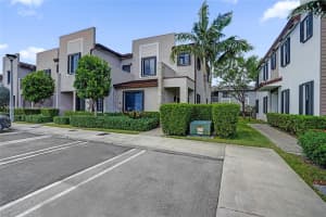 391 Ne 208th Ter Miami, FL 33179 - MLS#A11906872