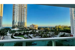 100 Bayview Dr 607, Sunny Isles Beach
