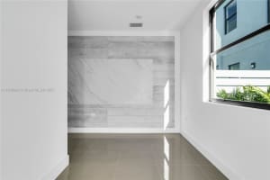 223 Nw 40th Ct Miami, FL 33126 - MLS#A11906942