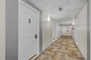 4400 Hillcrest Dr 912b Hollywood, FL 33021 - MLS#A11906945