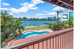 7536 W Treasure Dr, North Bay Village