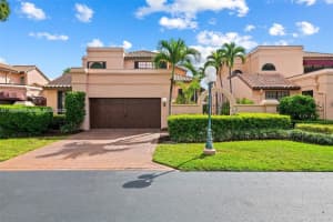 718 Deer Creek Via Verona 718, Deerfield Beach