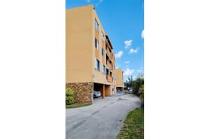 295 Nw 72nd Ave 401, Miami 295 Nw 72nd Ave 401, Miami