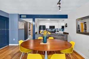 1200 Brickell Bay Dr 3914, Miami