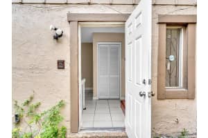 5710 NW 21st St # 36-B, Lauderhill, FL 33313, - MLS#A11907047