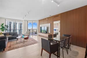 17111 Biscayne Blvd 1805 North Miami Beach, FL 33160 - MLS#A11907067