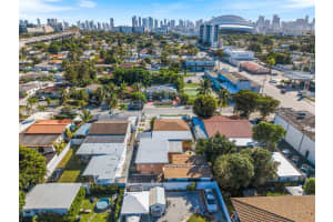 720 Nw 19th Ct Miami, FL 33125 - MLS#A11907069