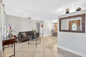 1300 W 77th St Hialeah, FL 33014 - MLS#A11907073