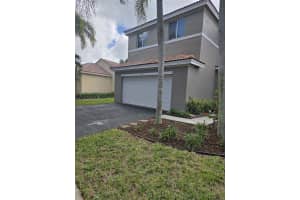 4361 Dogwood Cir Weston, FL 33331 - MLS#A11907109