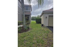 4361 Dogwood Cir Weston, FL 33331 - MLS#A11907109