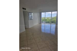 MLS# A11907112, Miami, Florida 33172