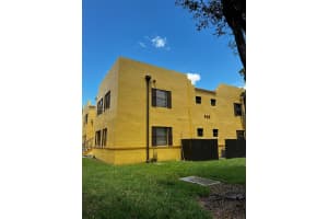 686 Nw 114th Ave 202 Sweetwater, FL 33172 - MLS#A11907127