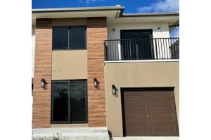 1159 Nw 2nd Ter, Florida City